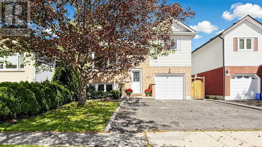 Detached at 816 BEATRICE STREET E, Oshawa