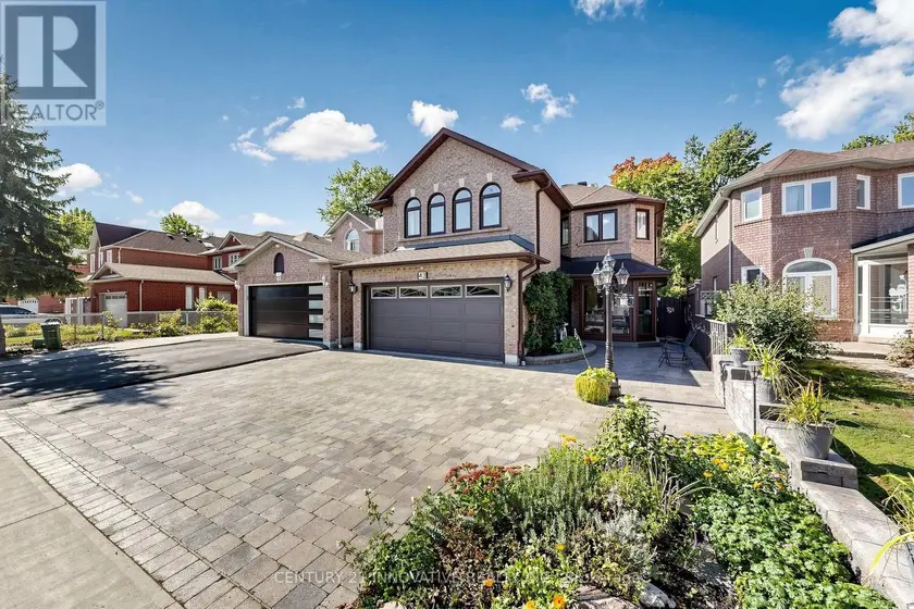 Detached at 43 BONNYDON CRESCENT, Toronto