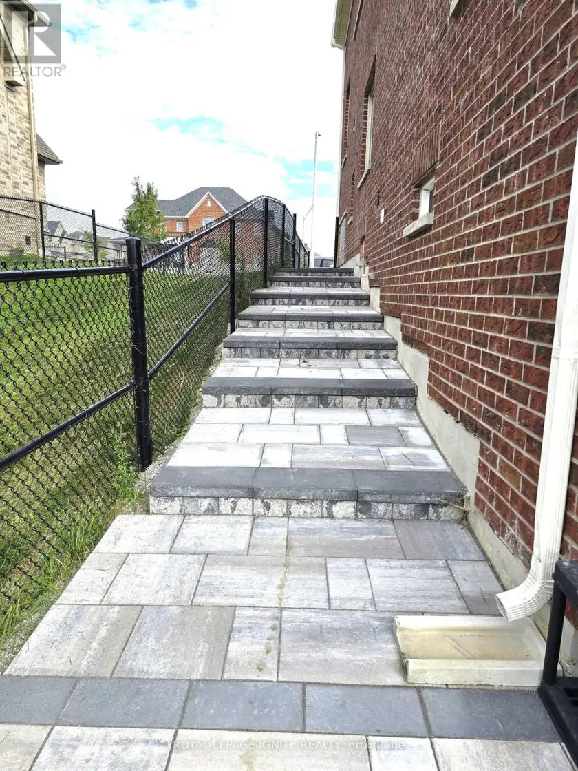 Detached at BSMT - 137 JACK POTTS WAY, Clarington