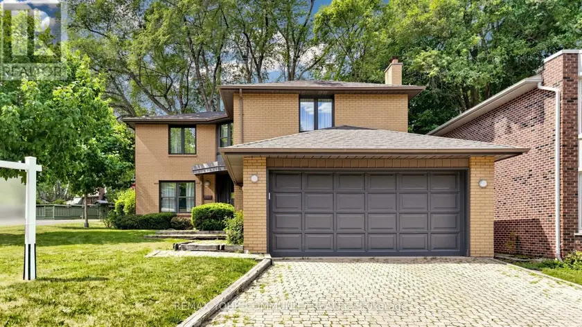 Detached at 2 TRIMONTIUM CRESCENT, Toronto