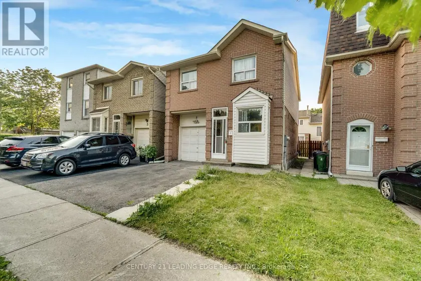 Semi-Detached/Link at 5 KIMBERCROFT COURT, Toronto