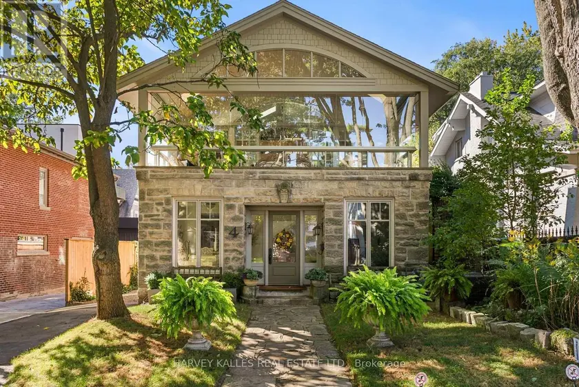 Detached at 4 NEVILLE PARK BOULEVARD, Toronto