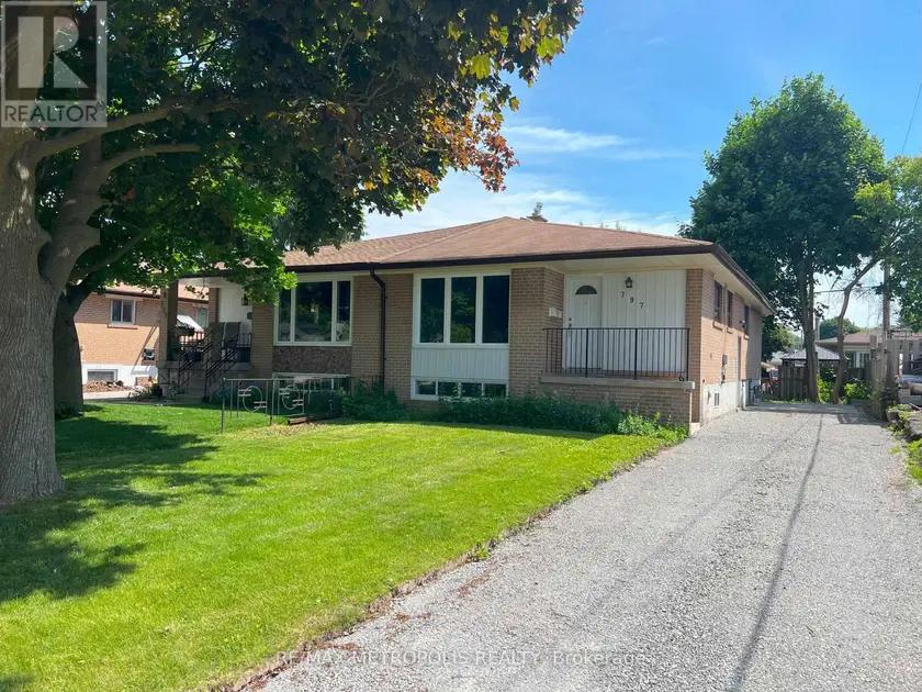 Semi-Detached/Link at MAIN - 797 ZATOR AVENUE, Pickering