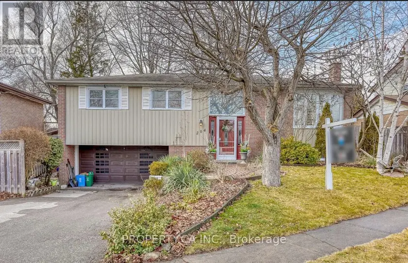Detached at UPPER - 204 MASON DRIVE, Whitby