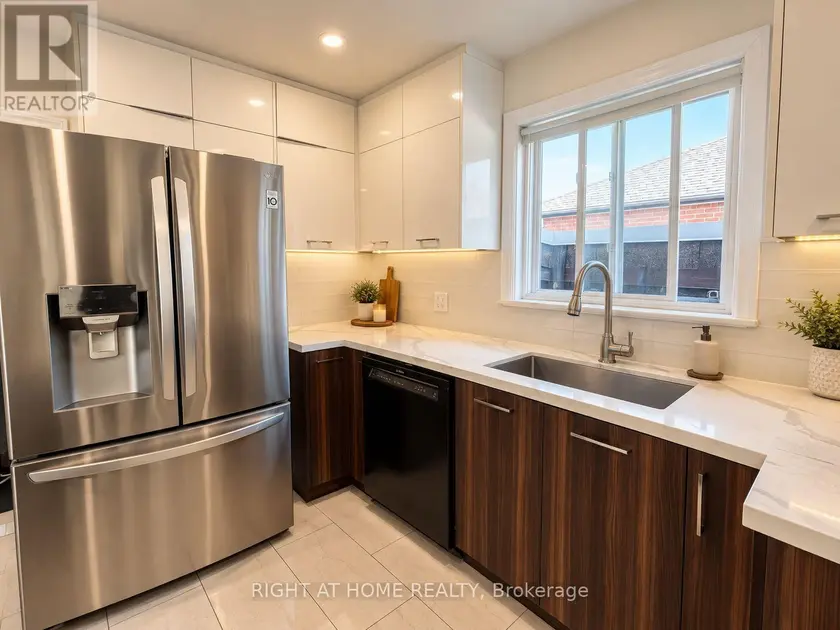 Detached at 85 RANSTONE GARDENS, Toronto