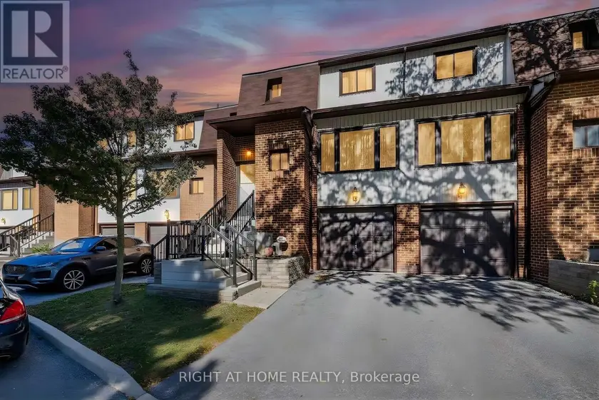 Townhouse at 5 - 765 OKLAHOMA DRIVE, Pickering