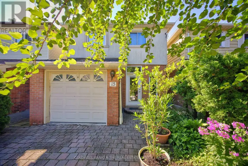 Detached at 15 CRAIGLEE DRIVE, Toronto