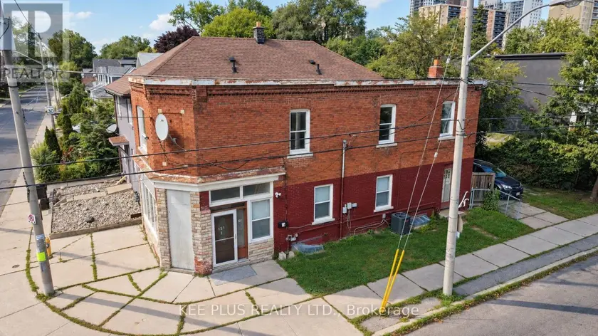 Multiplex at 1 - 131 CHISHOLM AVENUE, Toronto