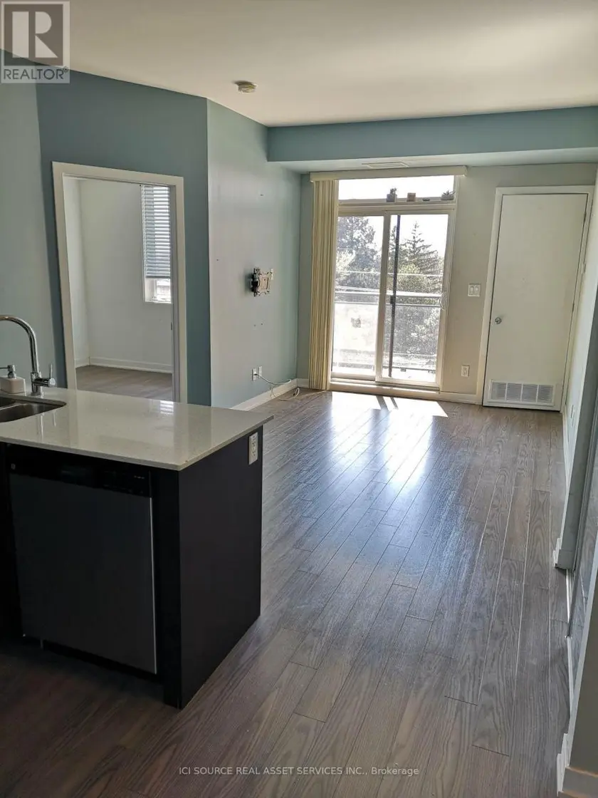 Apartment at 423 - 3560 ST. CLAIR AVENUE E, Toronto