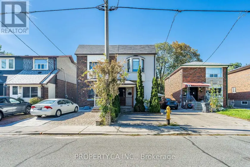 Semi-Detached/Link at 32 FRANKDALE AVENUE, Toronto