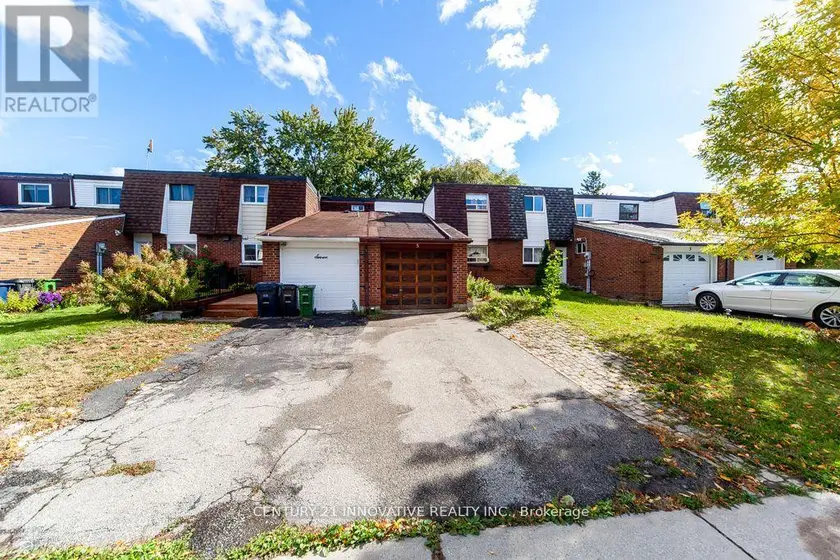 Townhouse at 5 WIGGENS COURT, Toronto