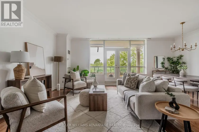 Apartment at 321 - 9 BOARDWALK DRIVE, Toronto