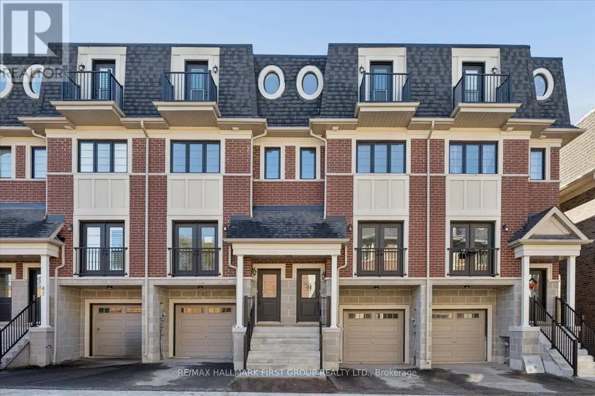 Townhouse at 39 MARRET LANE, Clarington
