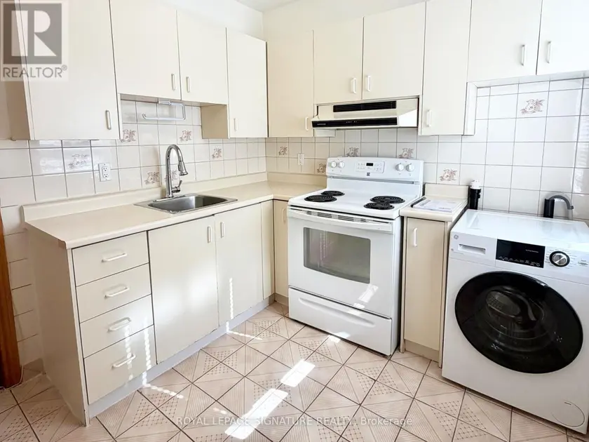 Other at 2ND FLR - 455 B DANFORTH AVENUE, Toronto