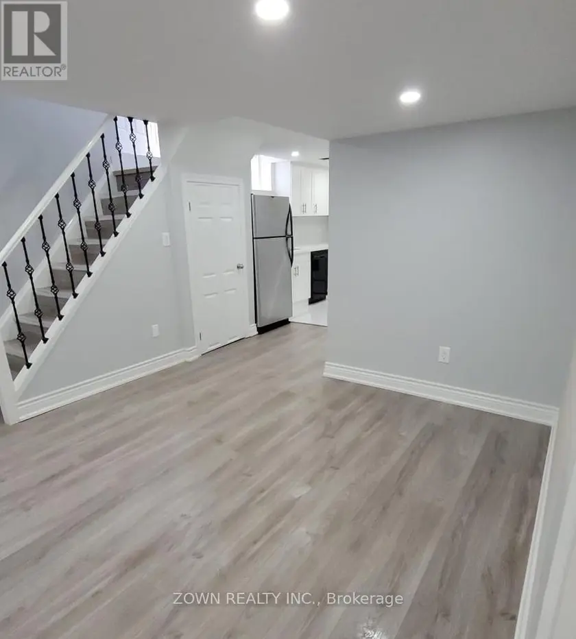 Semi-Detached/Link at 1668 PORTLAND COURT, Pickering
