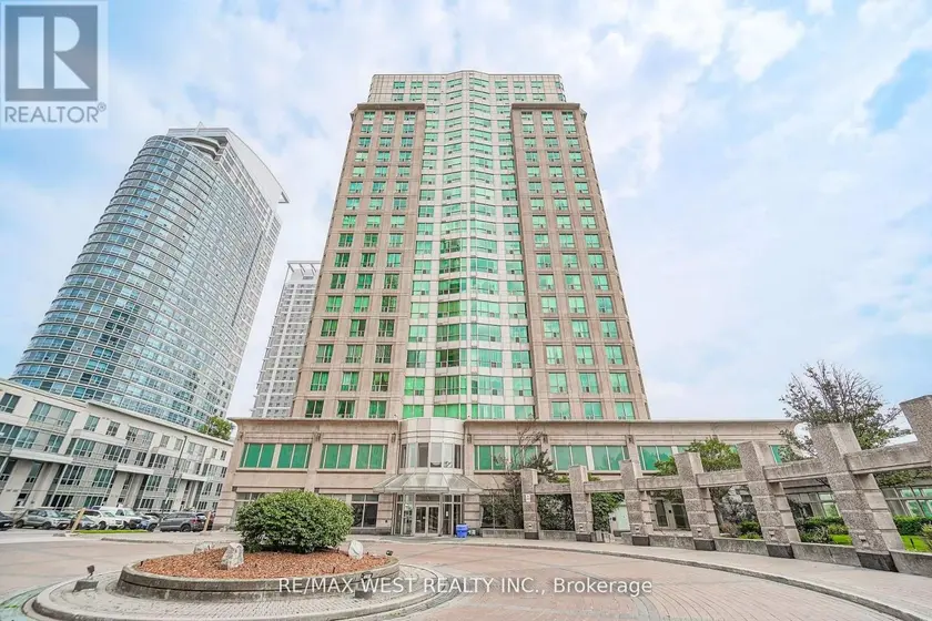 Apartment at PH103 - 8 LEE CENTRE DRIVE, Toronto