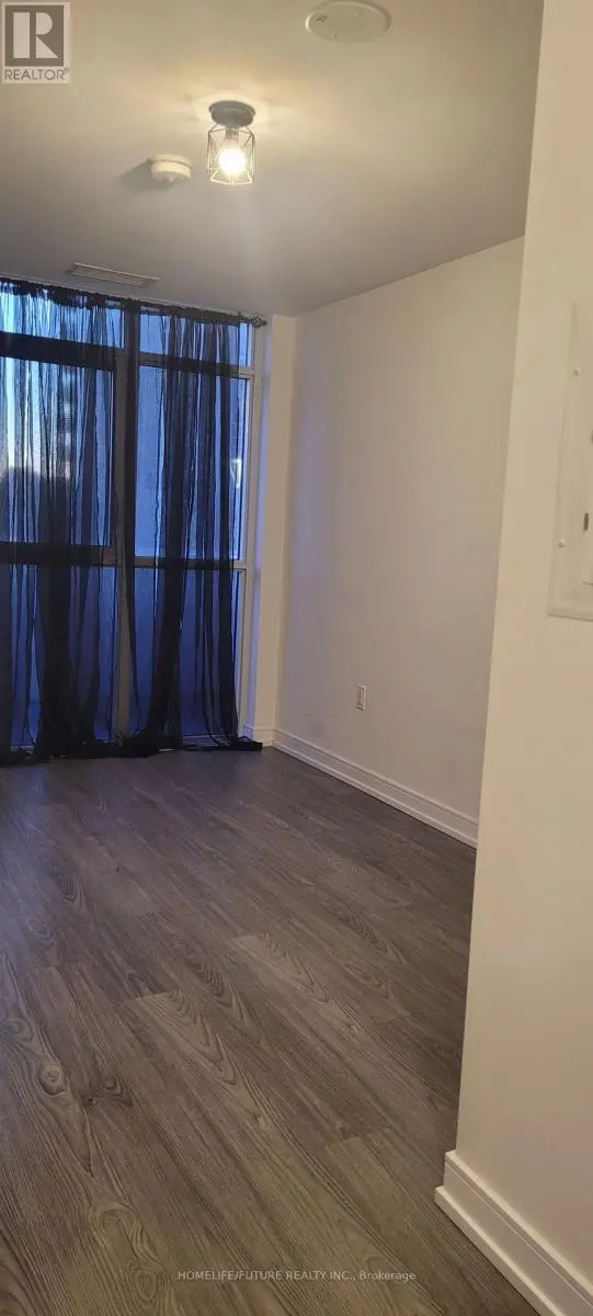 Apartment at 207 - 225 VILLAGE GREEN SQUARE, Toronto