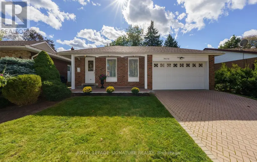 Detached at 29 FLUELLEN DRIVE, Toronto