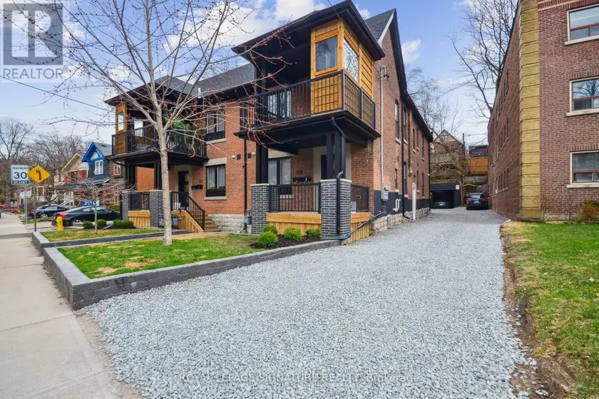 Multiplex at Unit Main