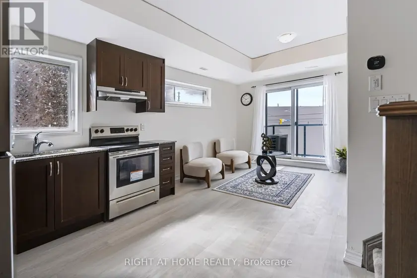 Townhouse at 429 - 2789 EGLINTON AVENUE E, Toronto