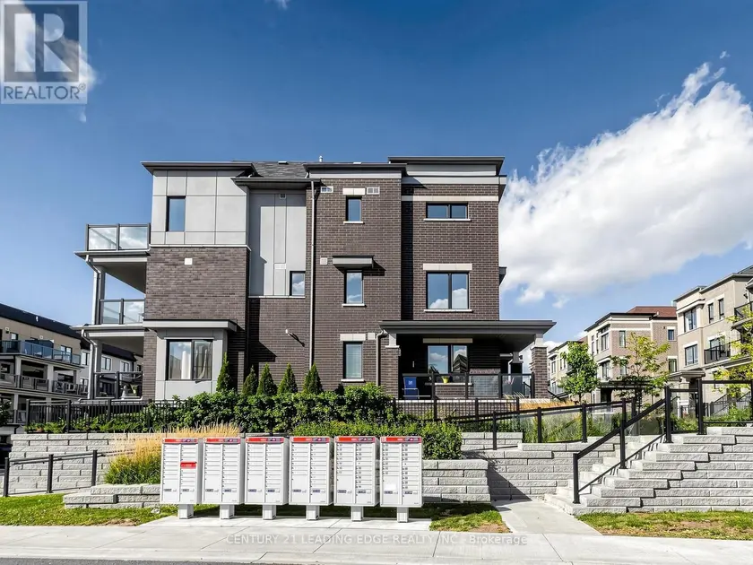 Townhouse at C - 17 LOOKOUT DRIVE, Clarington