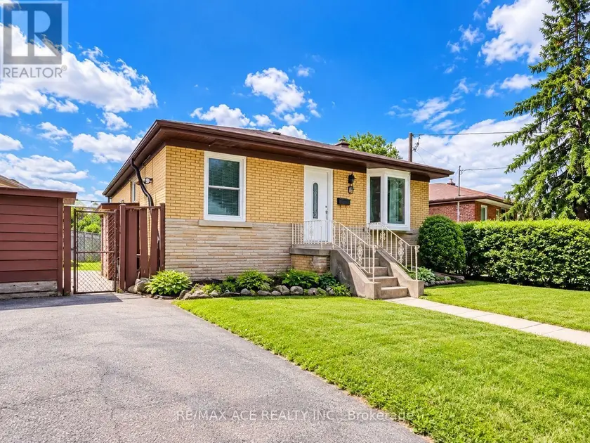 Detached at MAIN - 6 SHAWFORD CRESCENT, Toronto