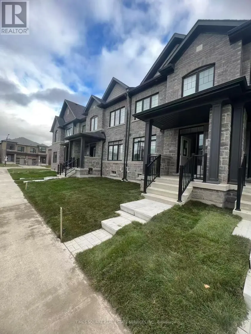 Townhouse at 8 O'REILLY STREET, Whitby
