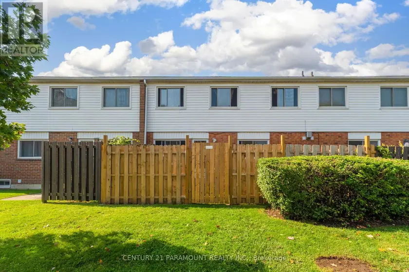 Townhouse at 116 - 1010 GLEN STREET, Oshawa
