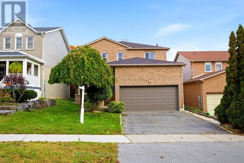 Detached at 7 GREENVIEW COURT, Whitby
