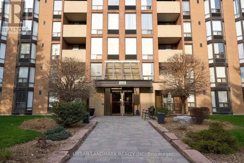 Apartment at 107 - 1535 DIEFENBAKER COURT, Pickering