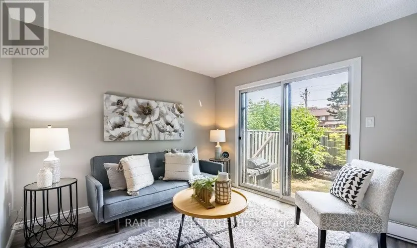 Townhouse at 18 - 221 ORMOND DRIVE, Oshawa