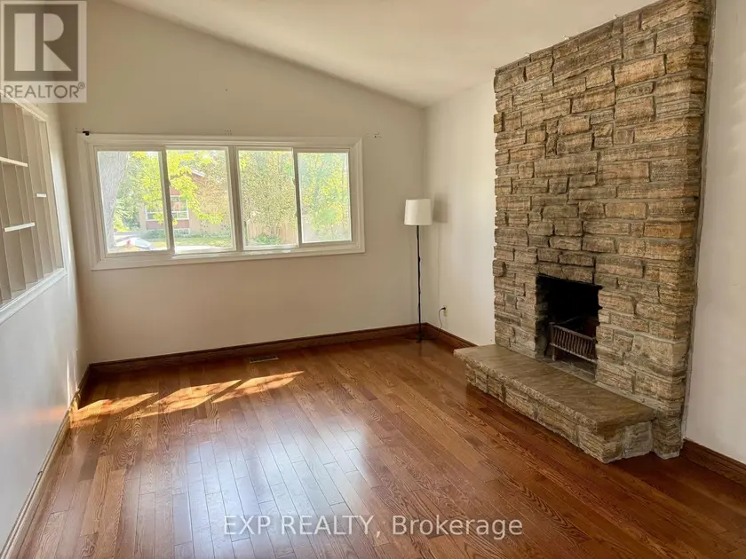 Detached at UPPER - 6 MID PINES ROAD, Toronto