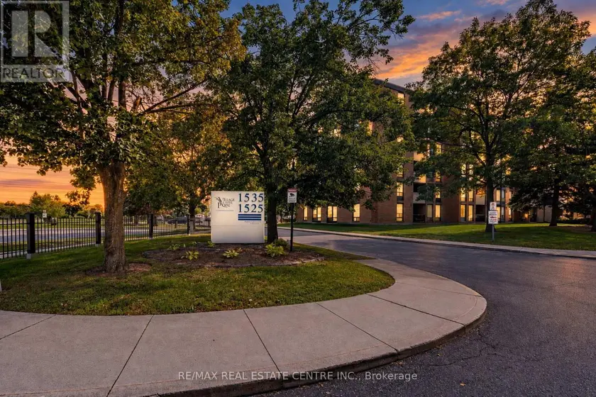 Apartment at 315 - 1525 DIEFENBAKER COURT, Pickering