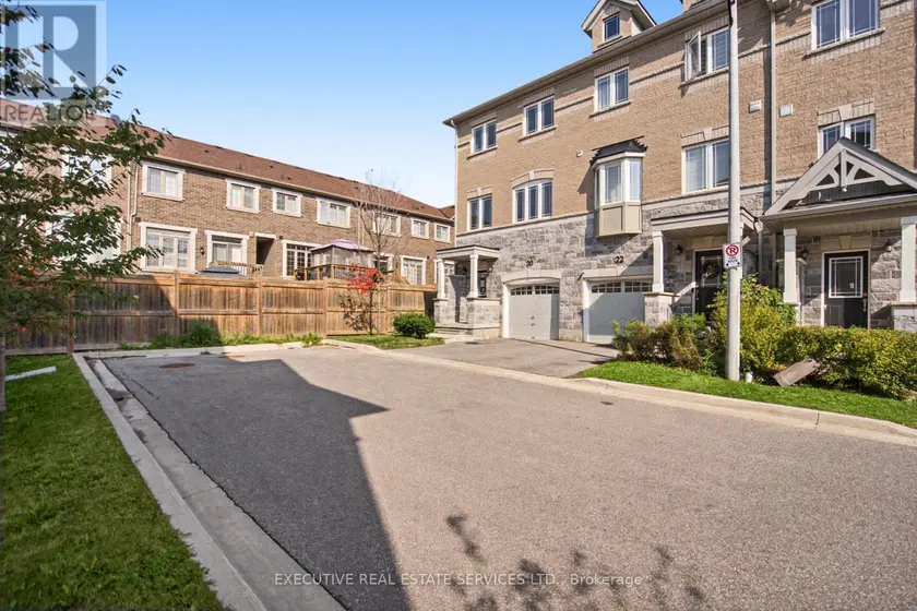 Townhouse at 20 WATERSTONE WAY, Whitby