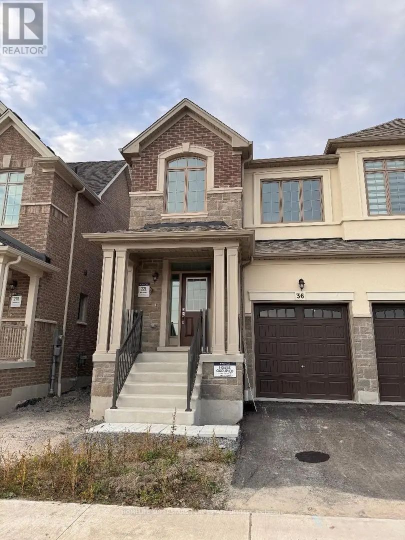Semi-Detached/Link at 32 Glasgow Dr, Whitby