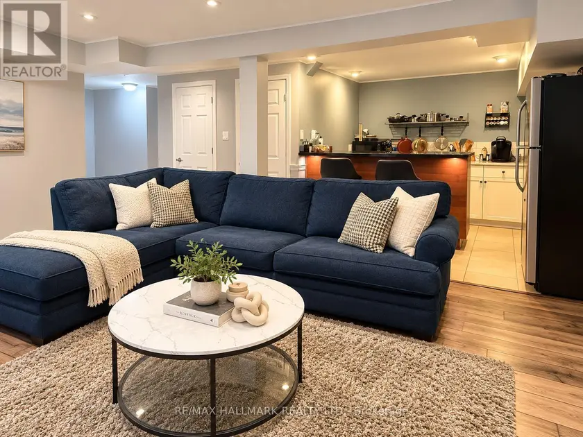 Detached at BASEMENT APT - 87 INVERMARGE DRIVE, Toronto