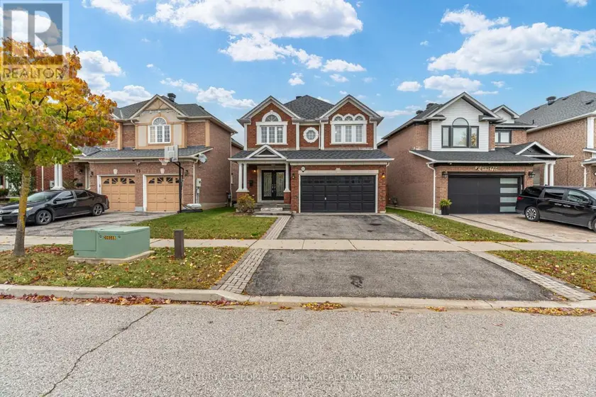 Detached at 11 SEARELL AVENUE, Ajax
