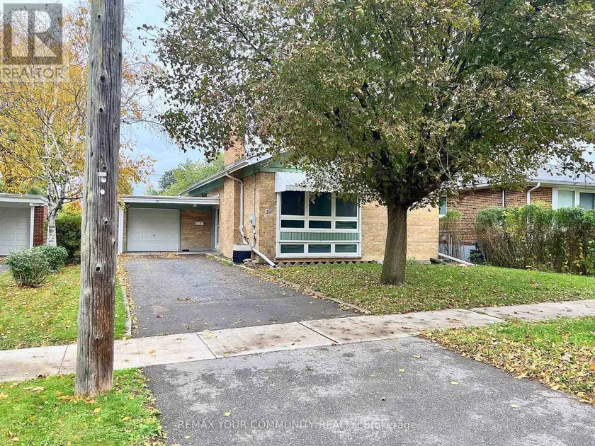 Detached at 49 TEDFORD DRIVE, Toronto