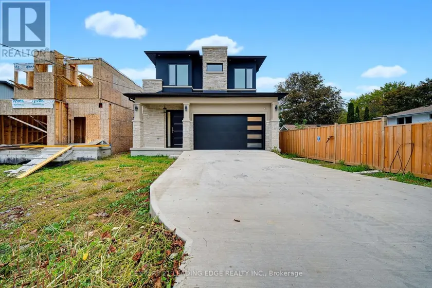 Detached at 158 HILLCREST DRIVE, Whitby