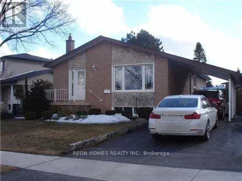 Detached at (MAIN) - 12 NETHERAVON ROAD, Toronto