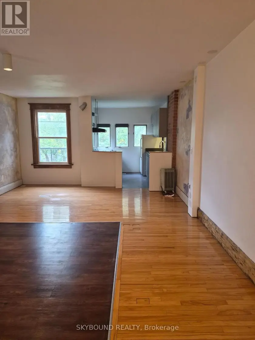 Semi-Detached/Link at # UPPER - 122 ARUNDEL AVENUE, Toronto