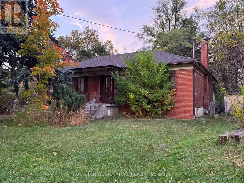 Detached at 120 & 122 EARLTON ROAD, Toronto