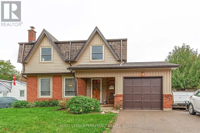 Detached at 1 WISHBONE CRESCENT, Ajax