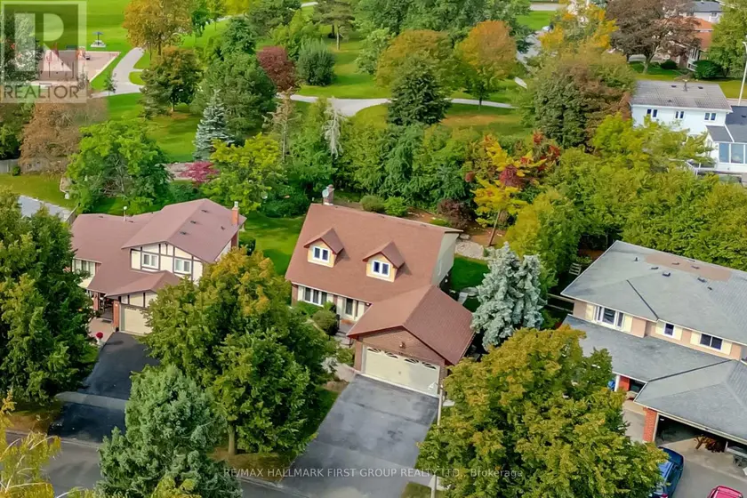 Detached at 33 ANSTEAD CRESCENT, Ajax