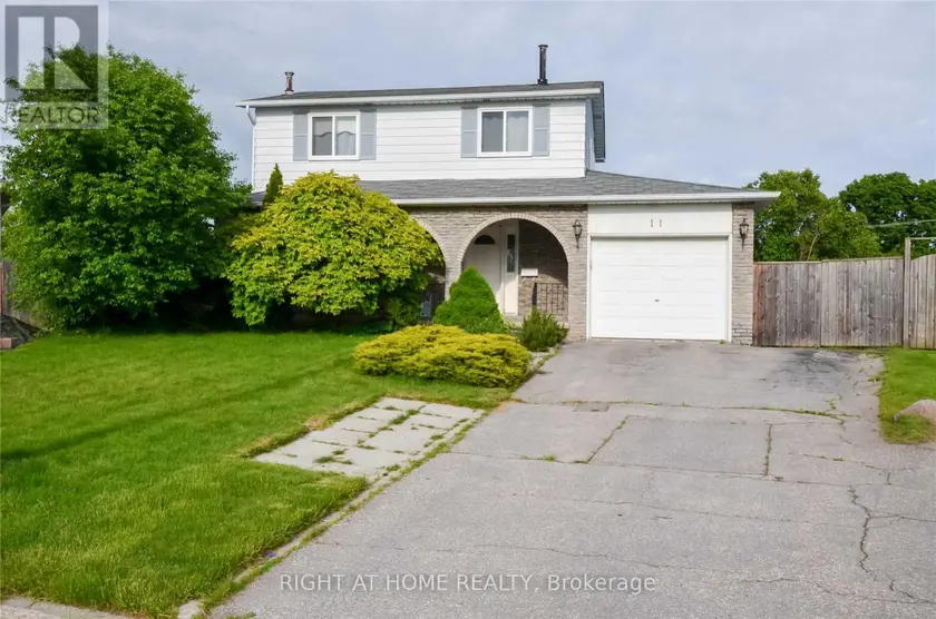 Detached at 11 KINNISON COURT, Ajax