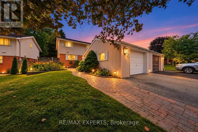 Semi-Detached/Link at 71 DOGWOOD CRESCENT, Toronto