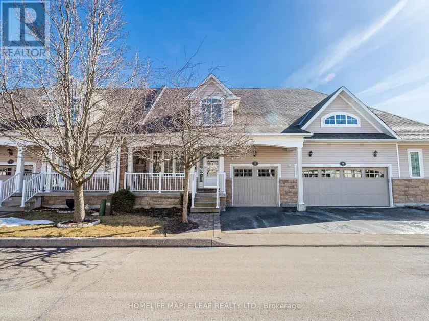 Townhouse at 8 - 350 LAKEBREEZE DRIVE, Clarington