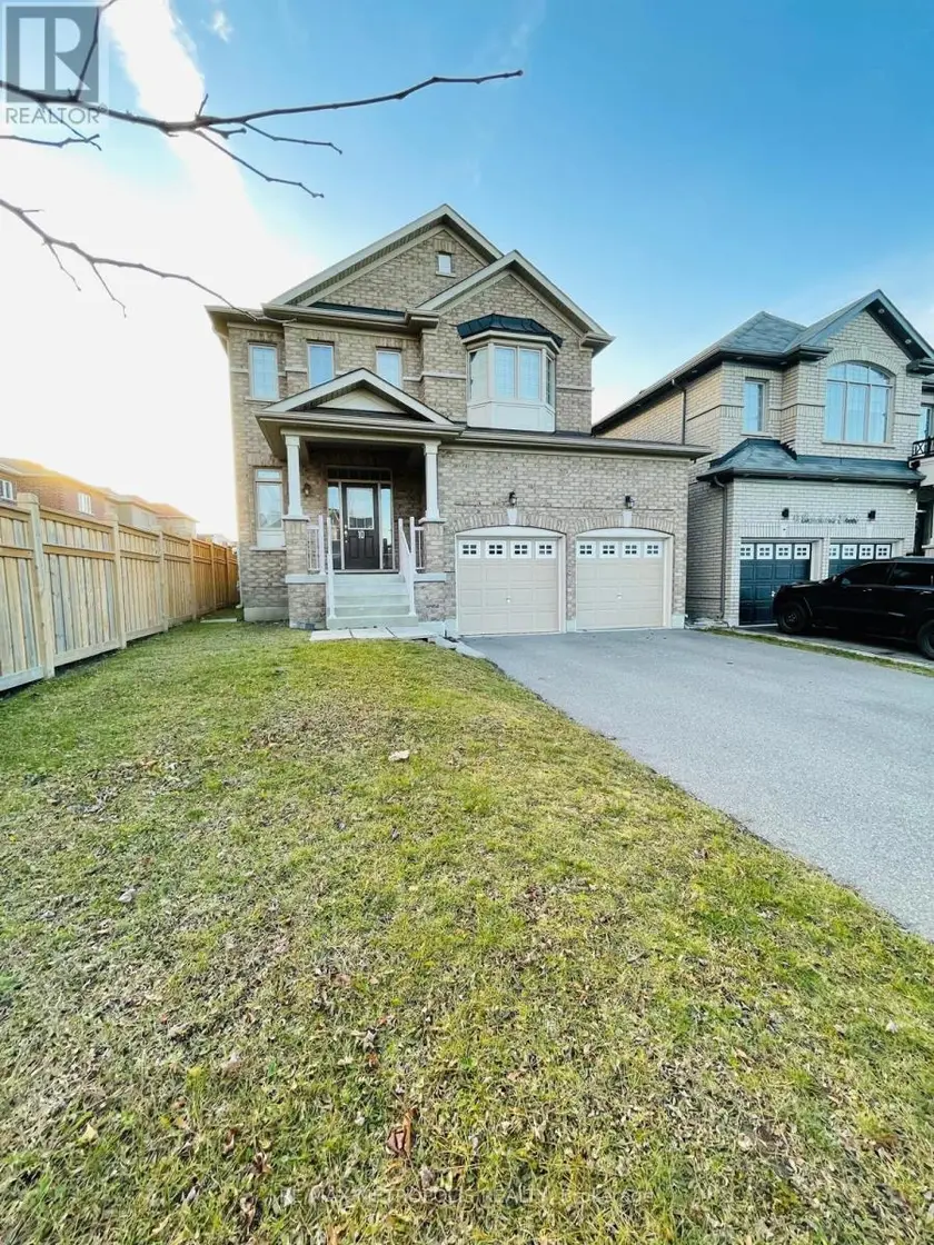 Detached at 10 BARCHARD STREET, Clarington