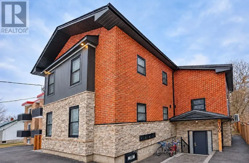 Multiplex at 2 - 100 CROMWELL AVENUE, Oshawa