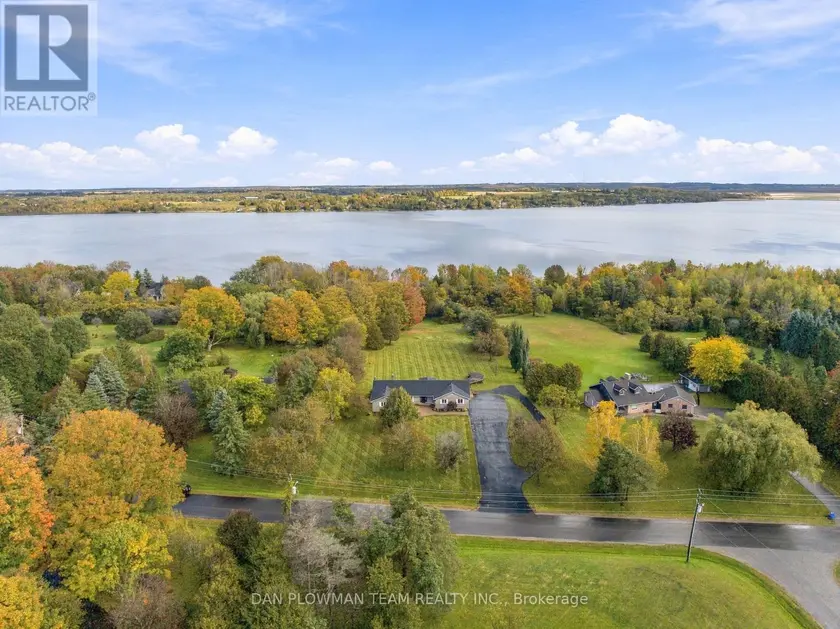 Detached at 30 CASTLE HARBOUR DRIVE, Scugog